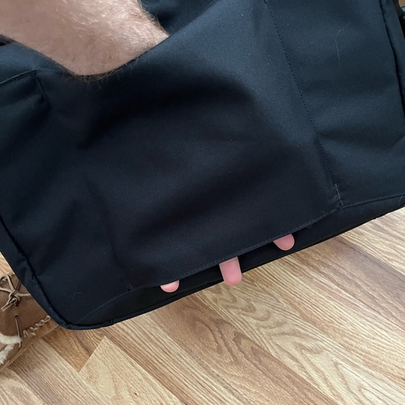 Herschel Gibson Tech Messenger Bag - Black - Picture 10 of 10